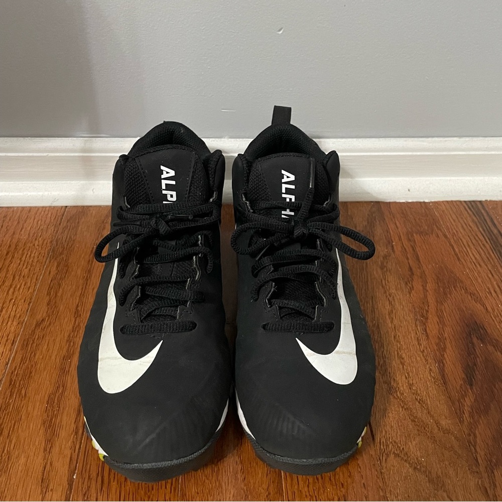 Girl’s Nike Cleats